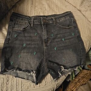 MAKE OFFER Judy Blue Dark Gray Jean Shorts with Green Cactus Embroidery